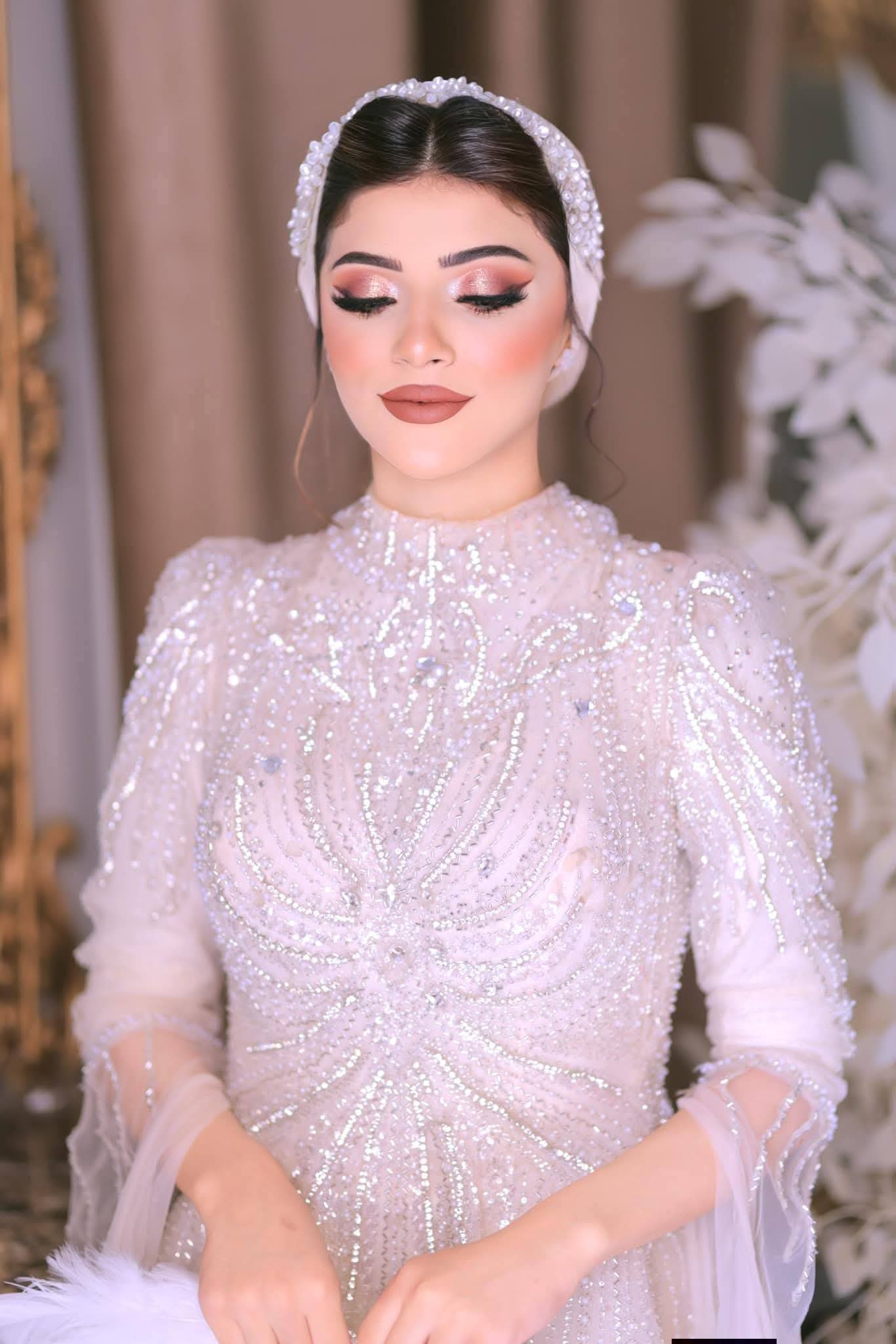 أسماء ارتست ملكة الأناقة والجمال