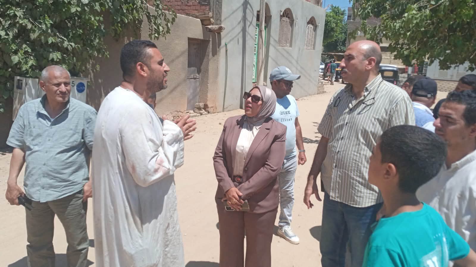 رئيس القوصية تتفقد مشروعات التطوير بالمركز