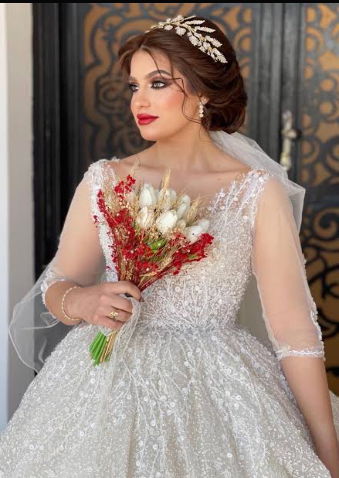 أسماء ارتست ملكة الأناقة والجمال